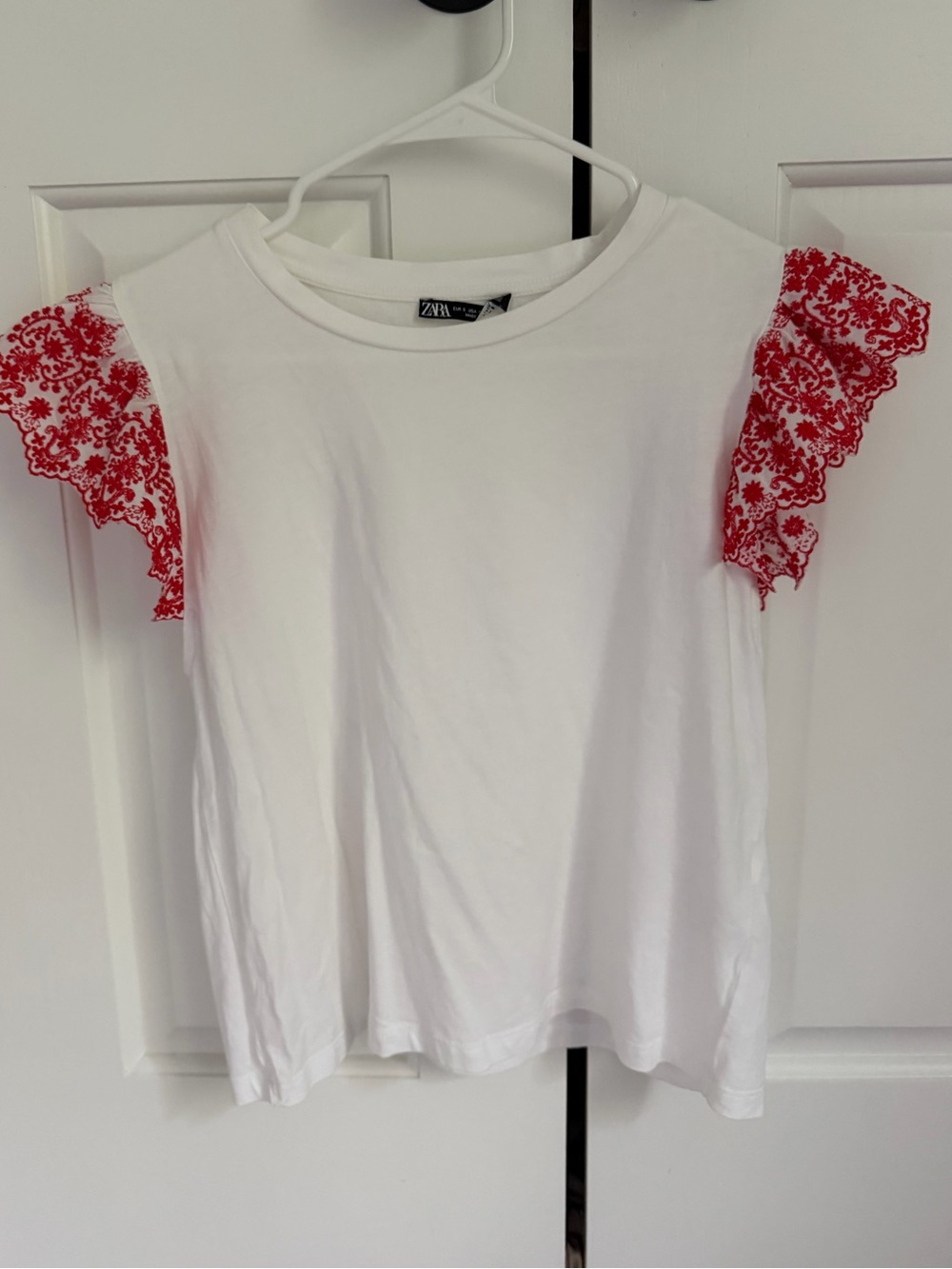ZARA White Tee with Red Lace Flutter Sleeves